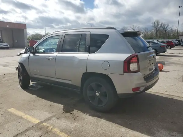 1C4NJCBA8GD568994 2016 JEEP COMPASS - Image 2