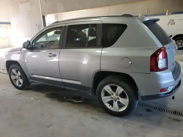 1C4NJCBA8GD611617 2016 JEEP COMPASS - Image 2