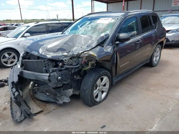 1C4NJCBA8GD611939 2016 JEEP COMPASS - Image 2