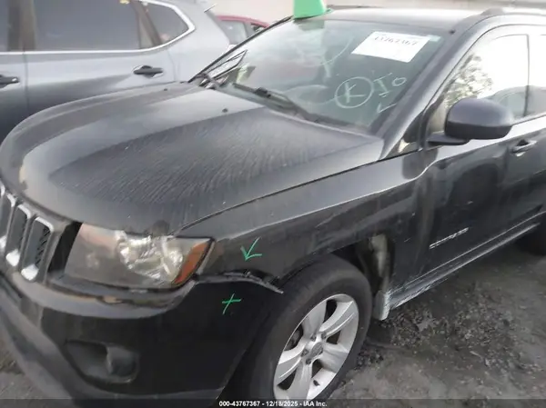 1C4NJCBA8GD665578 2016 JEEP COMPASS - Image 2
