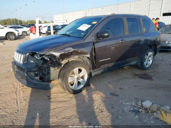 1C4NJCBA8GD792038 2016 JEEP COMPASS - Image 2