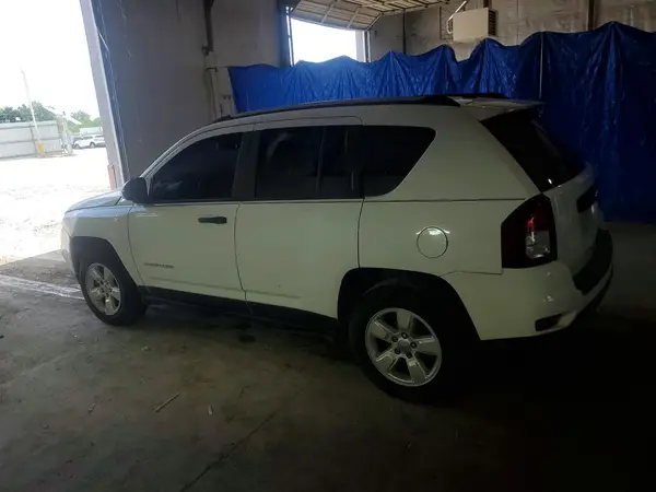 1C4NJCBA8HD136617 2017 JEEP COMPASS - Image 2