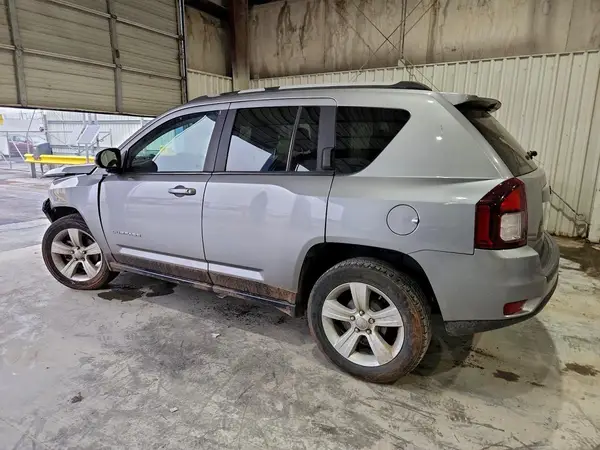 1C4NJCBA8HD147052 2017 JEEP COMPASS - Image 2