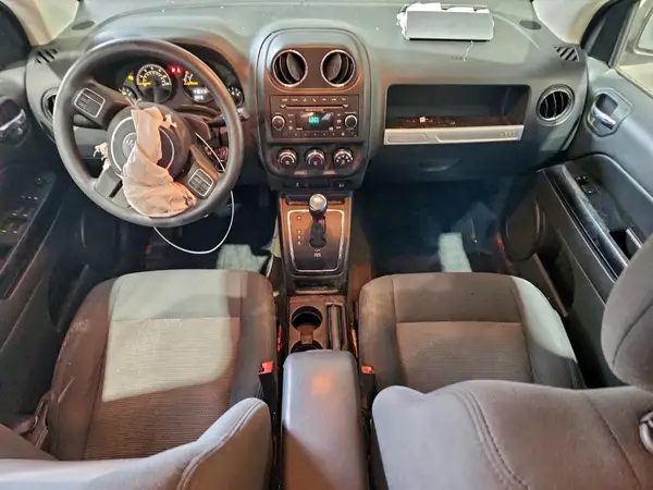 1C4NJCBA8HD147052 2017 JEEP COMPASS - Image 8