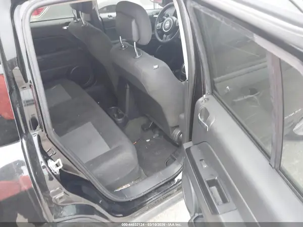 1C4NJCBA8HD186689 2017 JEEP COMPASS - Image 8