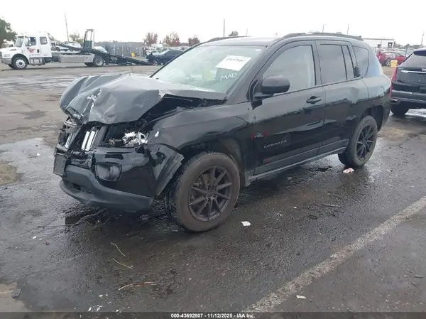 1C4NJCBA9GD518797 2016 JEEP COMPASS - Image 2