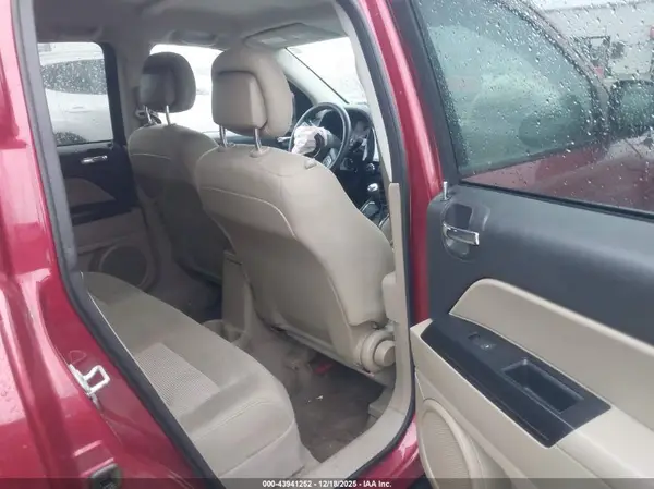1C4NJCBA9GD525538 2016 JEEP COMPASS - Image 8