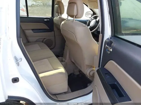 1C4NJCBA9GD552979 2016 JEEP COMPASS - Image 8