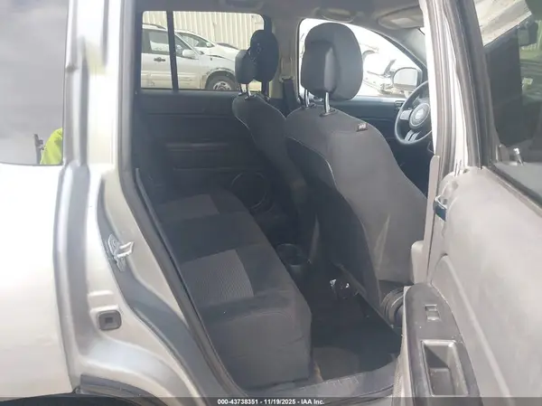 1C4NJCBA9GD560886 2016 JEEP COMPASS - Image 8