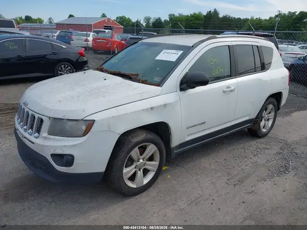 1C4NJCBA9GD568597 2016 JEEP COMPASS - Image 2
