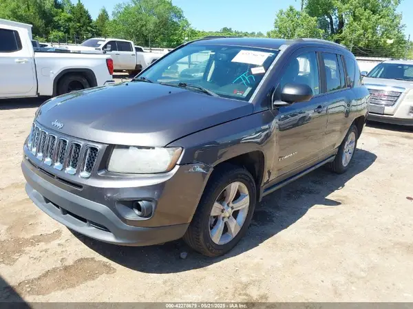 1C4NJCBA9GD611383 2016 JEEP COMPASS - Image 2