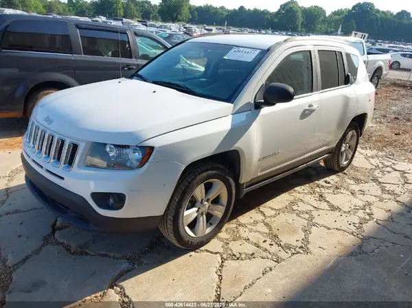 1C4NJCBA9GD611500 2016 JEEP COMPASS - Image 2