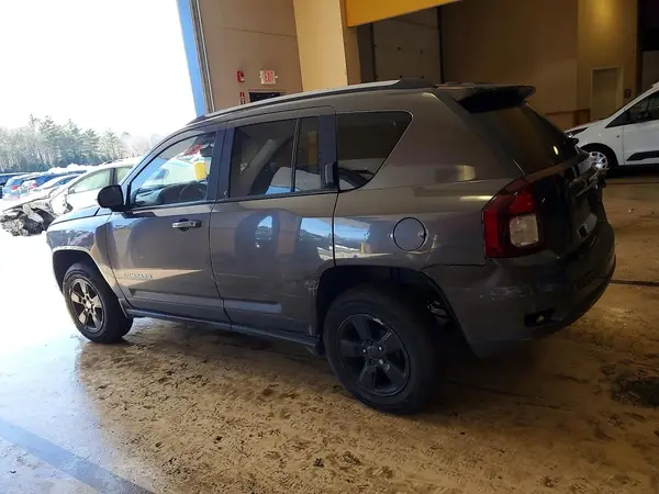 1C4NJCBA9GD642763 2016 JEEP COMPASS - Image 2