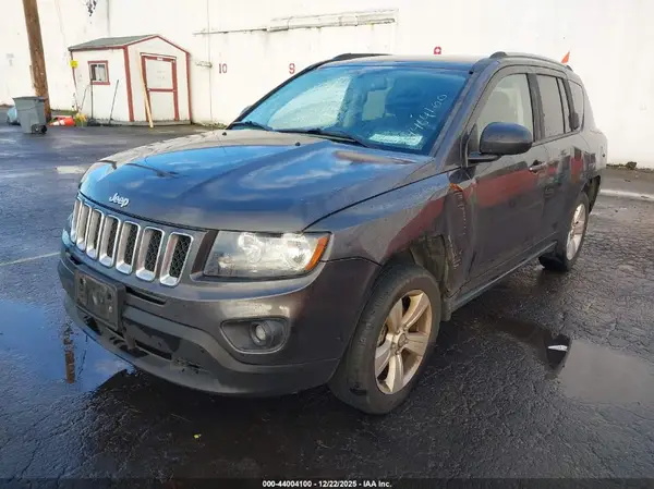 1C4NJCBA9GD643234 2016 JEEP COMPASS - Image 2