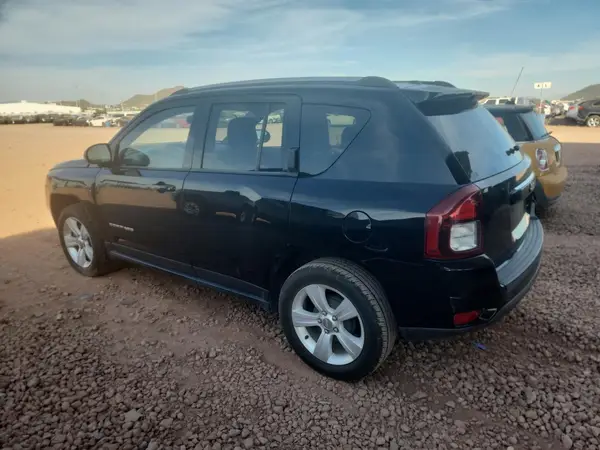 1C4NJCBA9GD666352 2016 JEEP COMPASS - Image 2
