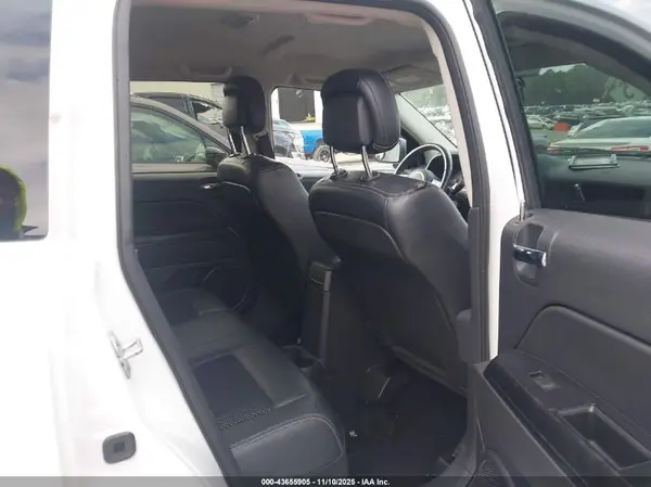 1C4NJCBA9GD677383 2016 JEEP COMPASS - Image 8