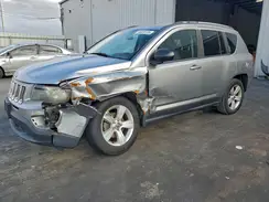 1C4NJCBA9GD688853 2016 JEEP COMPASS
