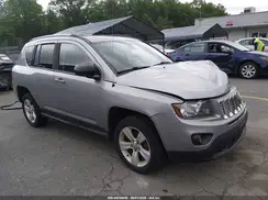 1C4NJCBA9GD720815 2016 JEEP COMPASS