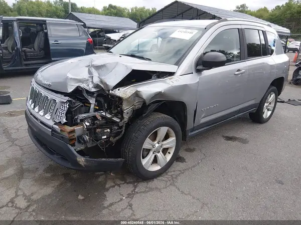 1C4NJCBA9GD720815 2016 JEEP COMPASS - Image 2