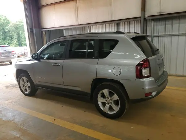 1C4NJCBA9GD810594 2016 JEEP COMPASS - Image 2