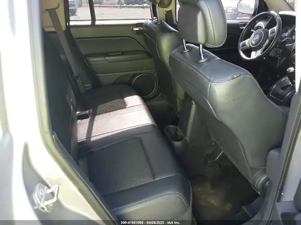1C4NJCBA9HD185387 2017 JEEP COMPASS - Image 8