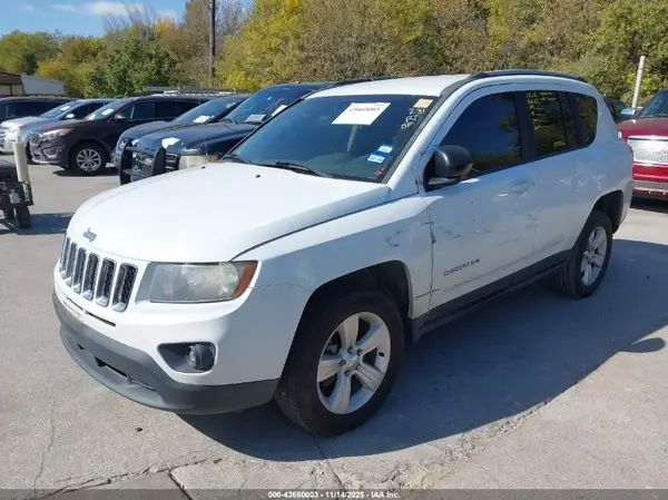 1C4NJCBAXGD518873 2016 JEEP COMPASS - Image 2