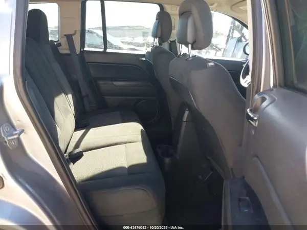 1C4NJCBAXGD524981 2016 JEEP COMPASS - Image 8