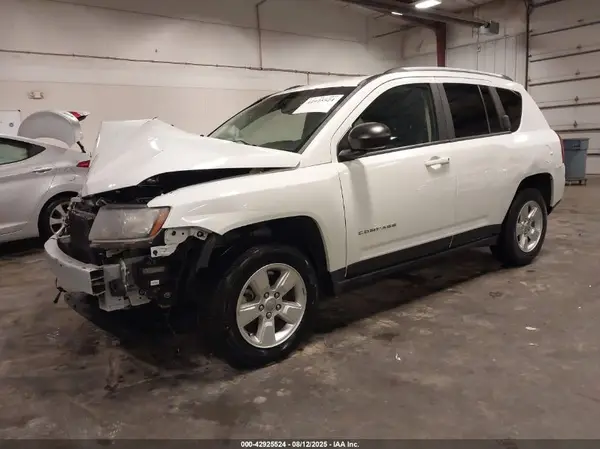 1C4NJCBAXGD575073 2016 JEEP COMPASS - Image 2