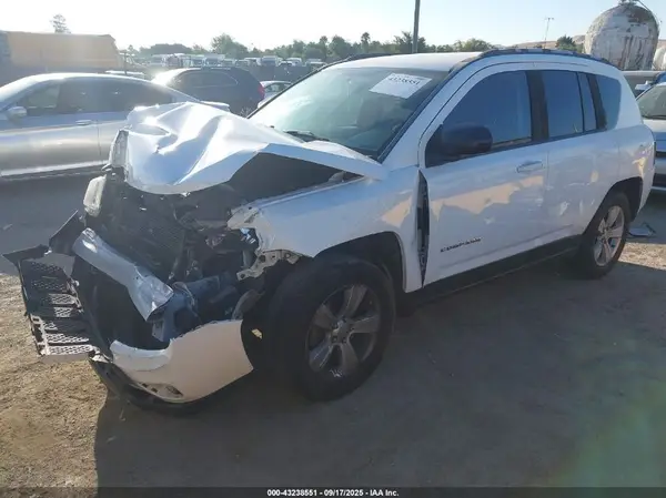 1C4NJCBAXGD615734 2016 JEEP COMPASS - Image 2