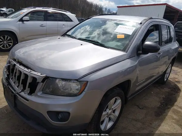 1C4NJCBAXGD633957 2016 JEEP COMPASS - Image 2
