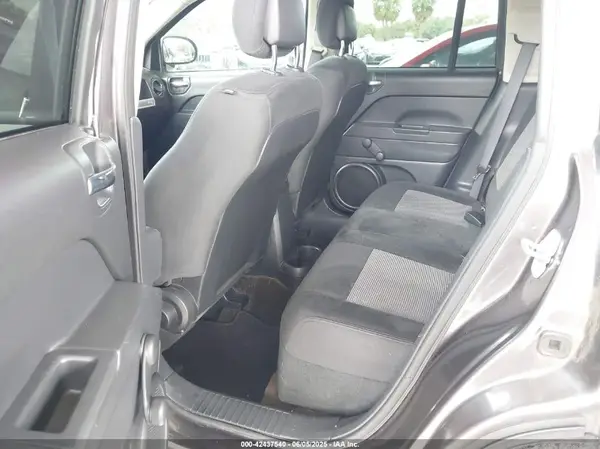 1C4NJCBAXGD642593 2016 JEEP COMPASS - Image 8