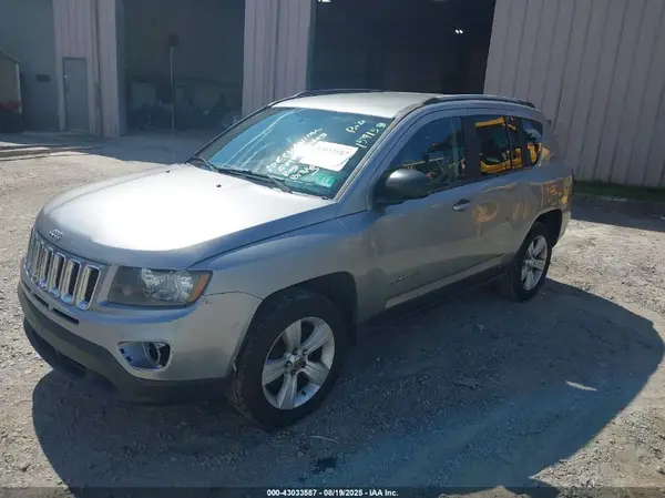1C4NJCBAXGD687484 2016 JEEP COMPASS - Image 2