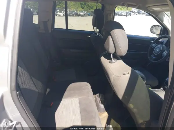 1C4NJCBAXGD687484 2016 JEEP COMPASS - Image 8