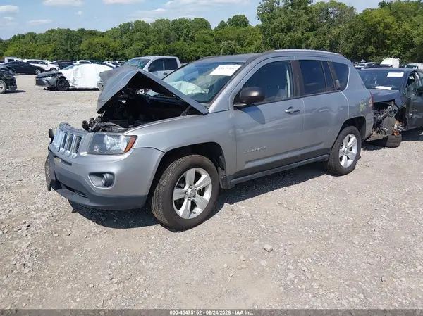 1C4NJCBAXGD742712 2016 JEEP COMPASS - Image 2