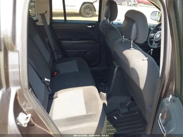 1C4NJCBAXGD801189 2016 JEEP COMPASS - Image 8