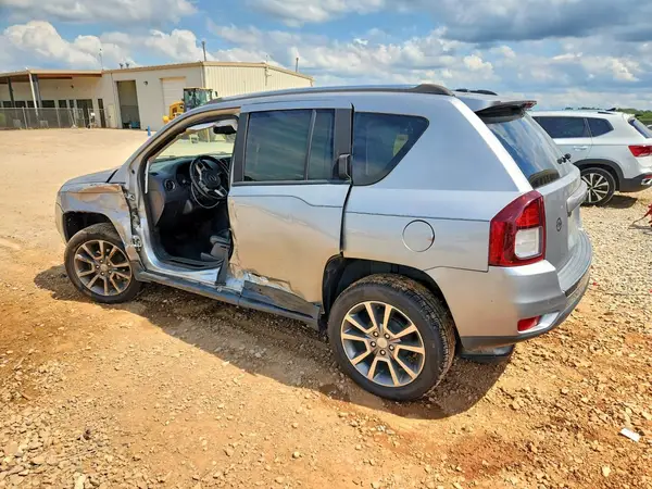 1C4NJCBAXGD803055 2016 JEEP COMPASS - Image 2