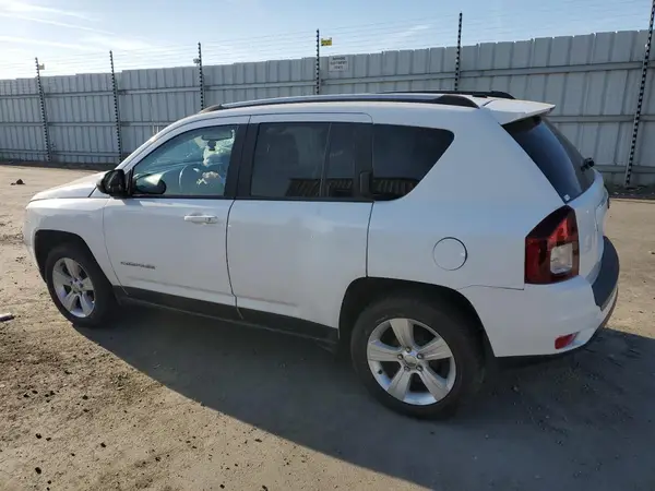 1C4NJCBAXHD124064 2017 JEEP COMPASS - Image 2