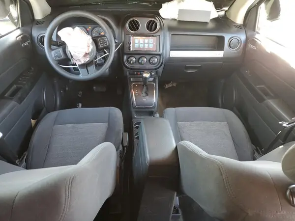 1C4NJCBAXHD124064 2017 JEEP COMPASS - Image 8