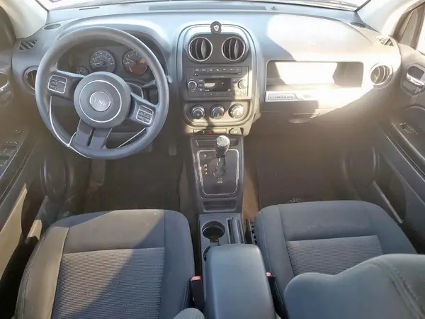 1C4NJCBAXHD146677 2017 JEEP COMPASS - Image 8