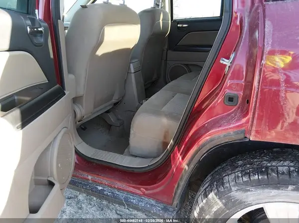 1C4NJCBAXHD155931 2017 JEEP COMPASS - Image 8