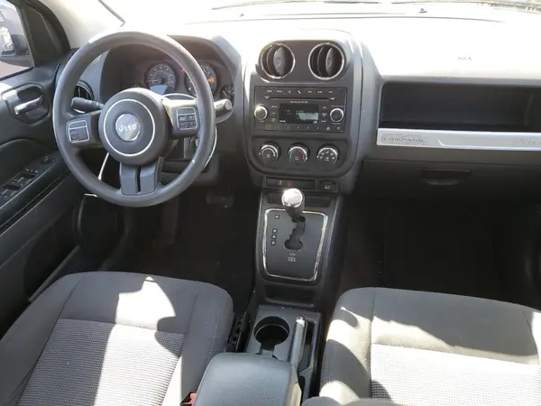 1C4NJCBAXHD189206 2017 JEEP COMPASS - Image 8
