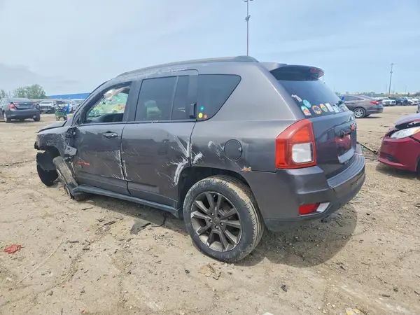 1C4NJCBB0GD677975 2016 JEEP COMPASS - Image 2