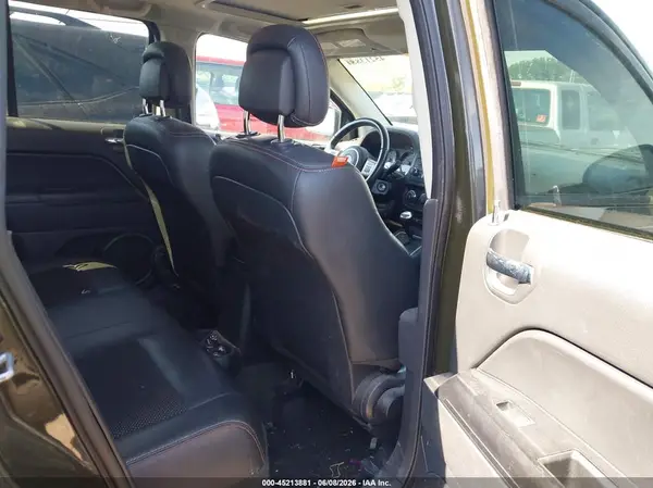 1C4NJCBB0HD103040 2017 JEEP COMPASS - Image 8