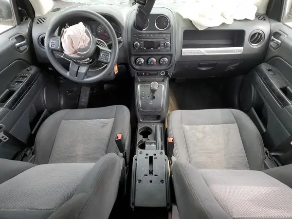 1C4NJCBB1GD514686 2016 JEEP COMPASS - Image 8