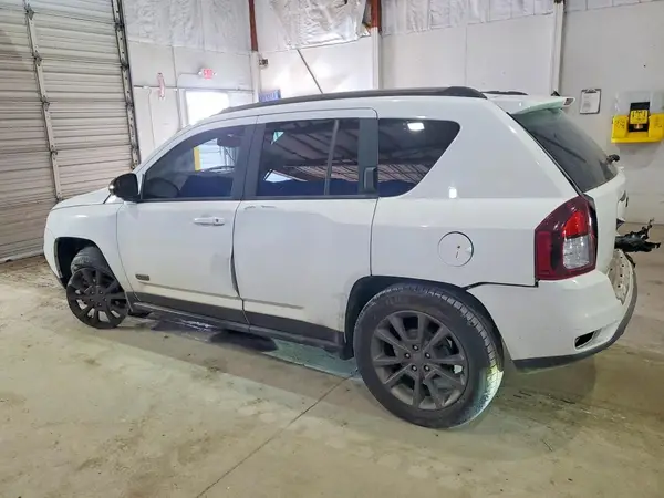 1C4NJCBB1GD703127 2016 JEEP COMPASS - Image 2