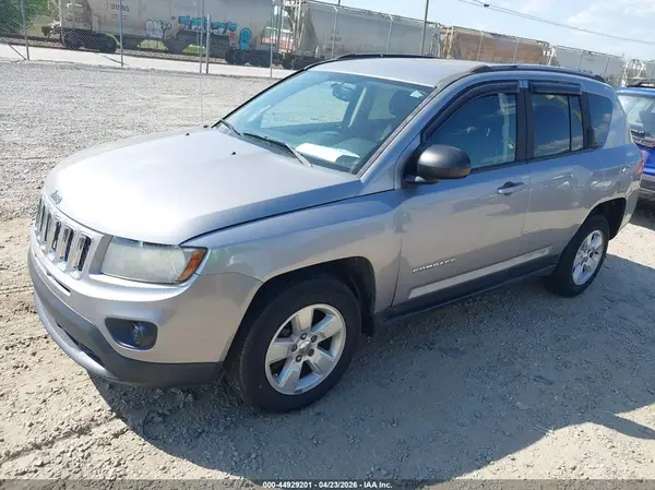 1C4NJCBB1GD716864 2016 JEEP COMPASS - Image 2