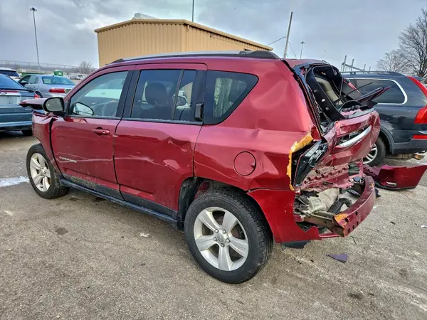 1C4NJCBB2GD506502 2016 JEEP COMPASS - Image 2