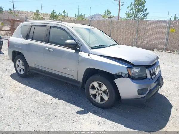 1C4NJCBB2GD577084 2016 JEEP COMPASS - Image 1
