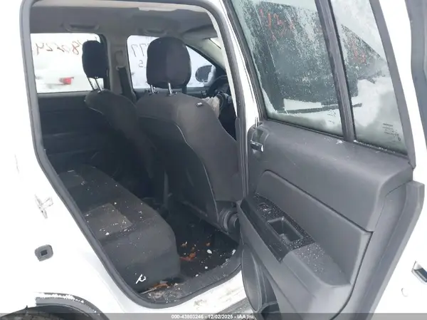 1C4NJCBB3GD506489 2016 JEEP COMPASS - Image 8