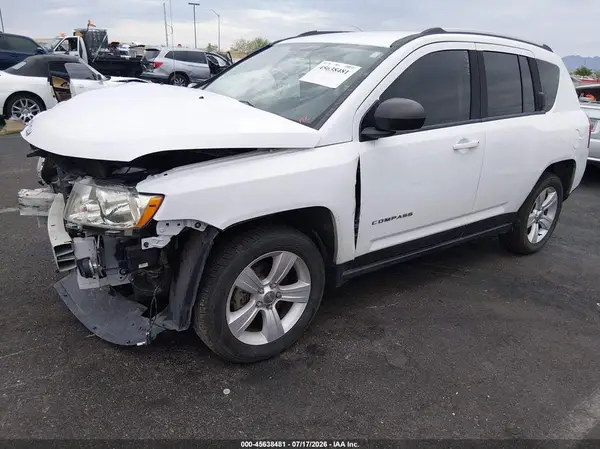 1C4NJCBB3GD506654 2016 JEEP COMPASS - Image 2